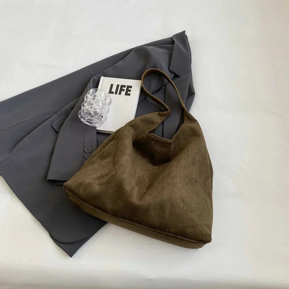 Bolso de Hombro Francesca de Gamuza Suave