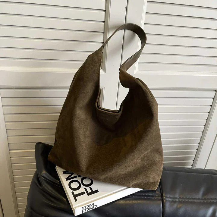 Bolso de Hombro Francesca de Gamuza Suave