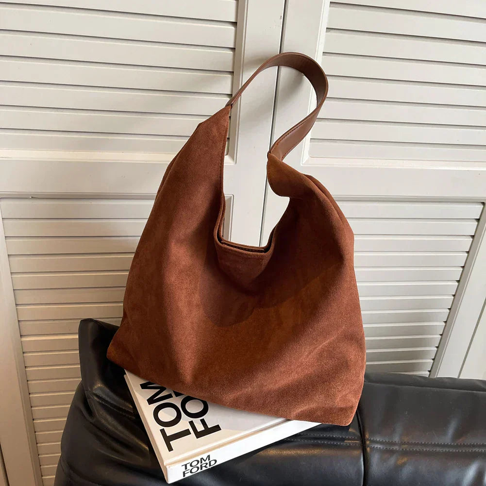 Bolso de Hombro Francesca de Gamuza Suave