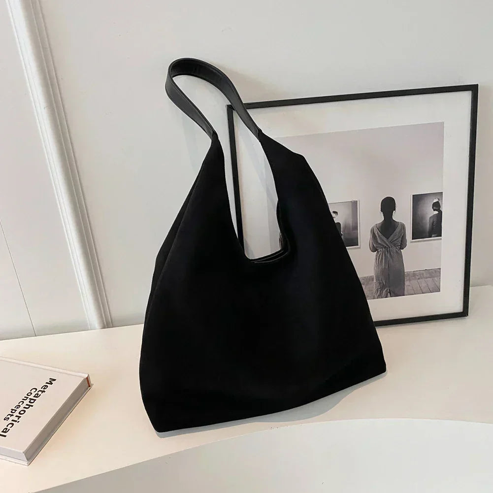 Bolso de Hombro Francesca de Gamuza Suave