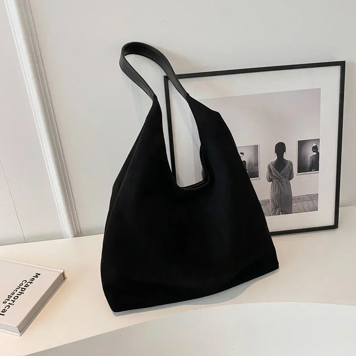 Bolso de Hombro Francesca de Gamuza Suave